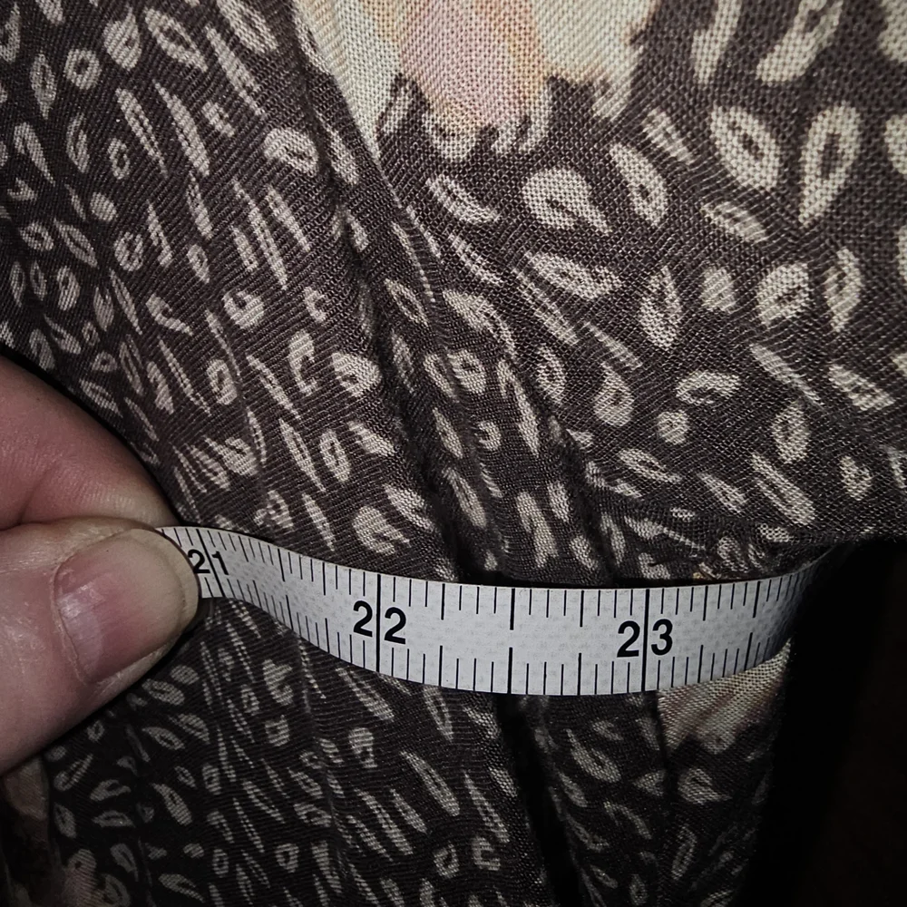 Floral V-Neck Dress - Picture 5 of 10